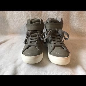 JustFab Gray High top sneakers
